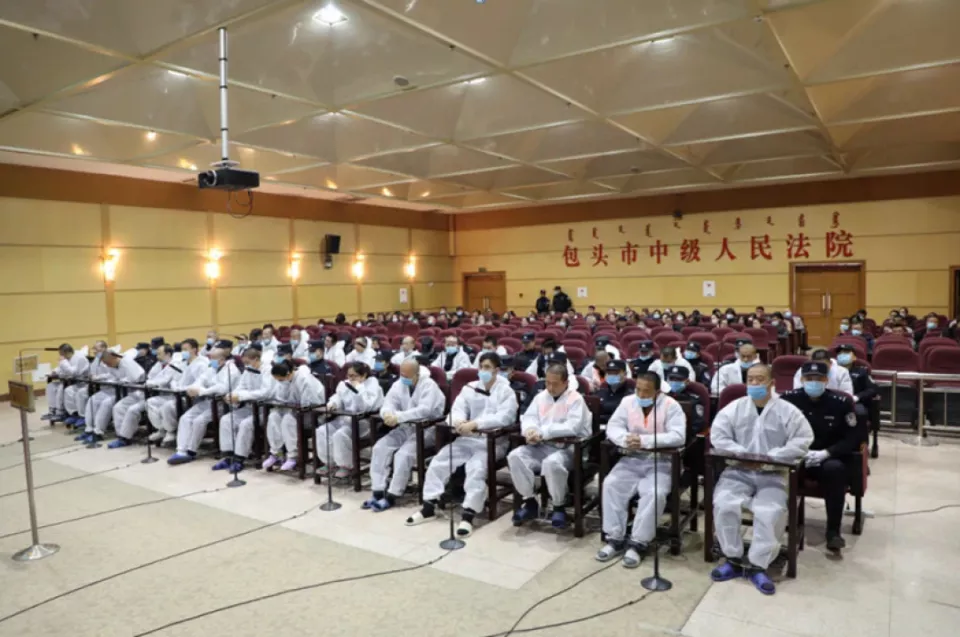 涉黑案重审掀开政商往事,检察院指出公安局违法