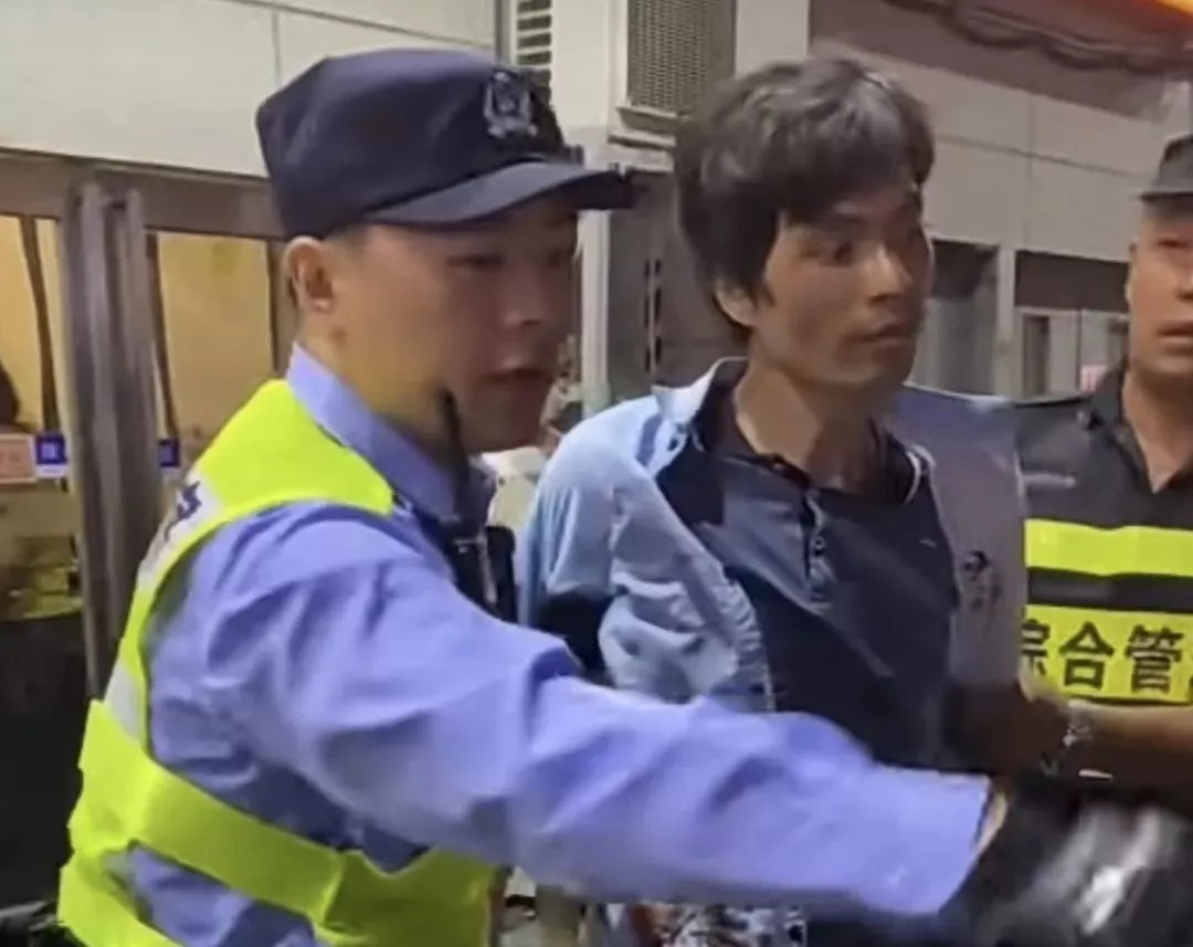 昨夜入沪杀三人,当大城市成为泄愤目标…