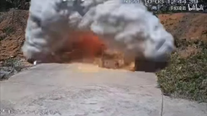 为国庆延后证实!湖南爆竹工厂接连爆炸 伤亡不明