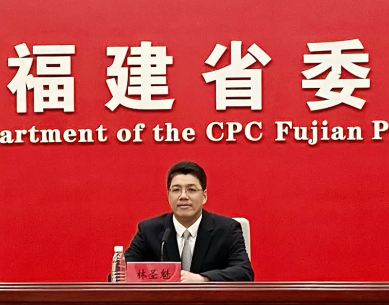 中国官员又出事!福建医保局长9楼坠落身亡