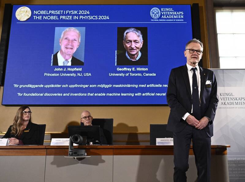 瑞典皇家科学院宣布,2024年诺贝尔物理学奖由霍普菲尔德(左)和辛顿(右)共同获得,得奖原因是「开创了人工神经网络的机器学习技术。(欧新社) 瑞典皇家科学院宣布,2024年诺贝尔物理学奖由霍普菲尔德(左)和辛顿(右)共同获得,得奖原因是「开创了人工神经网络的机器学习技术。(欧新社)