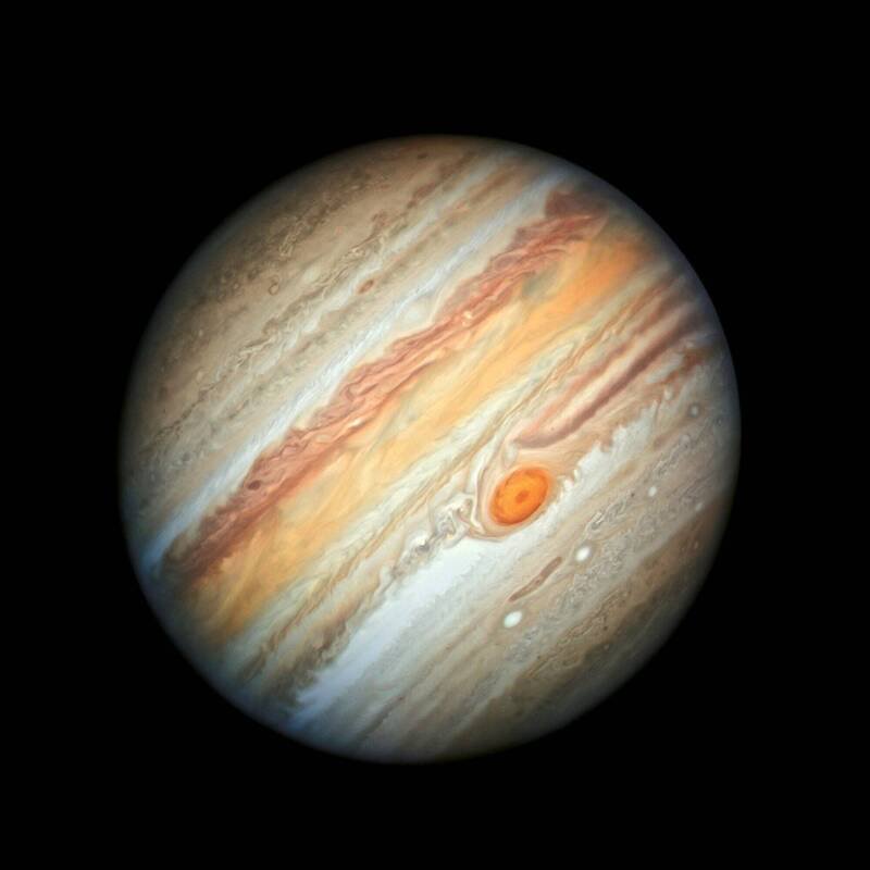 木星大气层「大红斑」是重要特征;图为2019年6月哈伯望远镜拍摄。(路透资料照) 木星大气层「大红斑」是重要特征;图为2019年6月哈伯望远镜拍摄。(路透资料照)