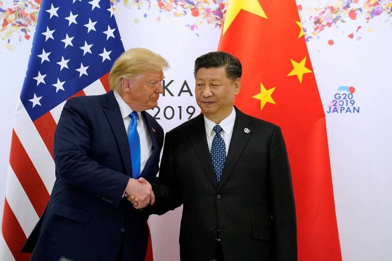 前美国总统川普(左)与中国国家主席习近平(右)。(资料照,路透) 前美国总统川普(左)与中国国家主席习近平(右)。(资料照,路透)