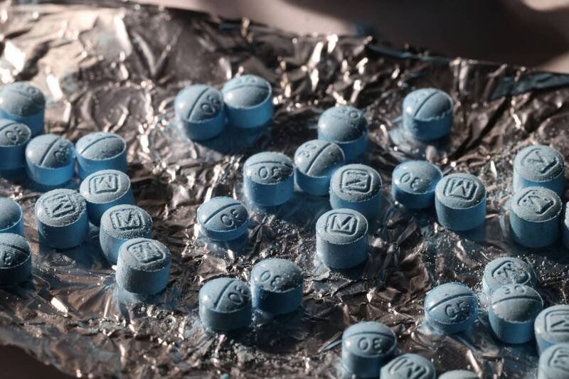 芬太尼(fentanyl)药丸。(路透档案照) 芬太尼(fentanyl)药丸。(路透档案照)