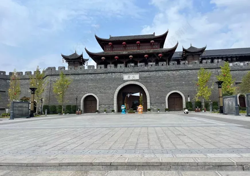 投资超22亿元,张家界一古城景区日均卖票不足20张