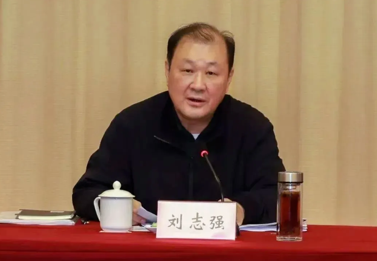 中国司法部前副部长刘志强.因严重违纪违法被开除党籍,让中国网友想起先前多名司法部长和官员落马,感叹真是蛇鼠一窝。(图撷自中国司法部网站) 中国司法部前副部长刘志强.因严重违纪违法被开除党籍,让中国网友想起先前多名司法部长和官员落马,感叹真是蛇鼠一窝。(图撷自中国司法部网站)