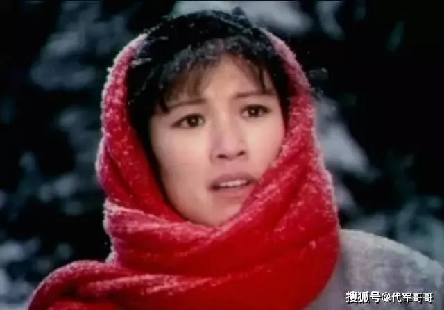 宋春丽:与丈夫丁克40多年,61岁选择当妈妈