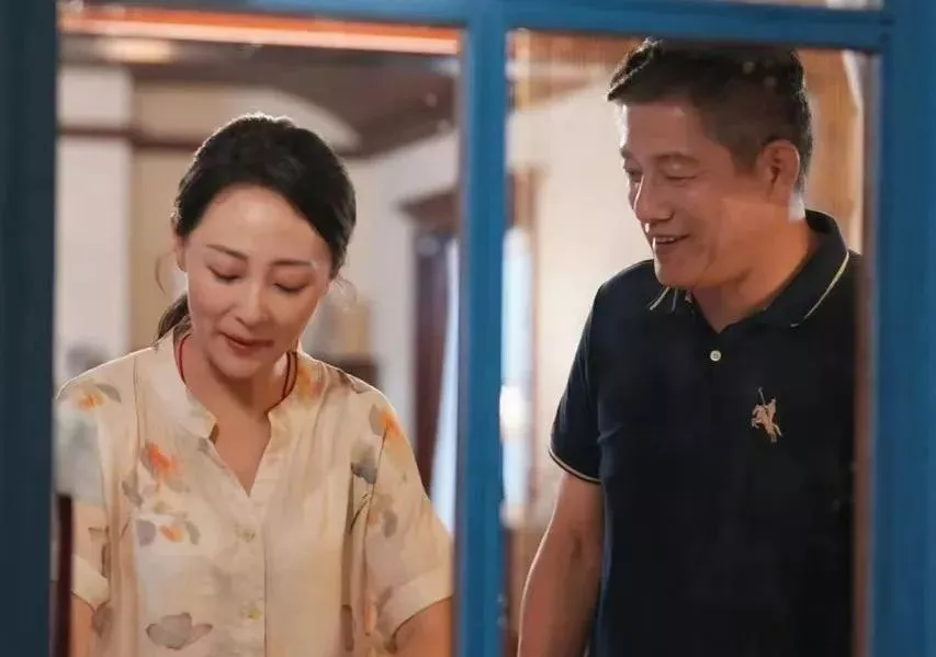 “50岁霸总”的人设,为何那么吸引老年人?