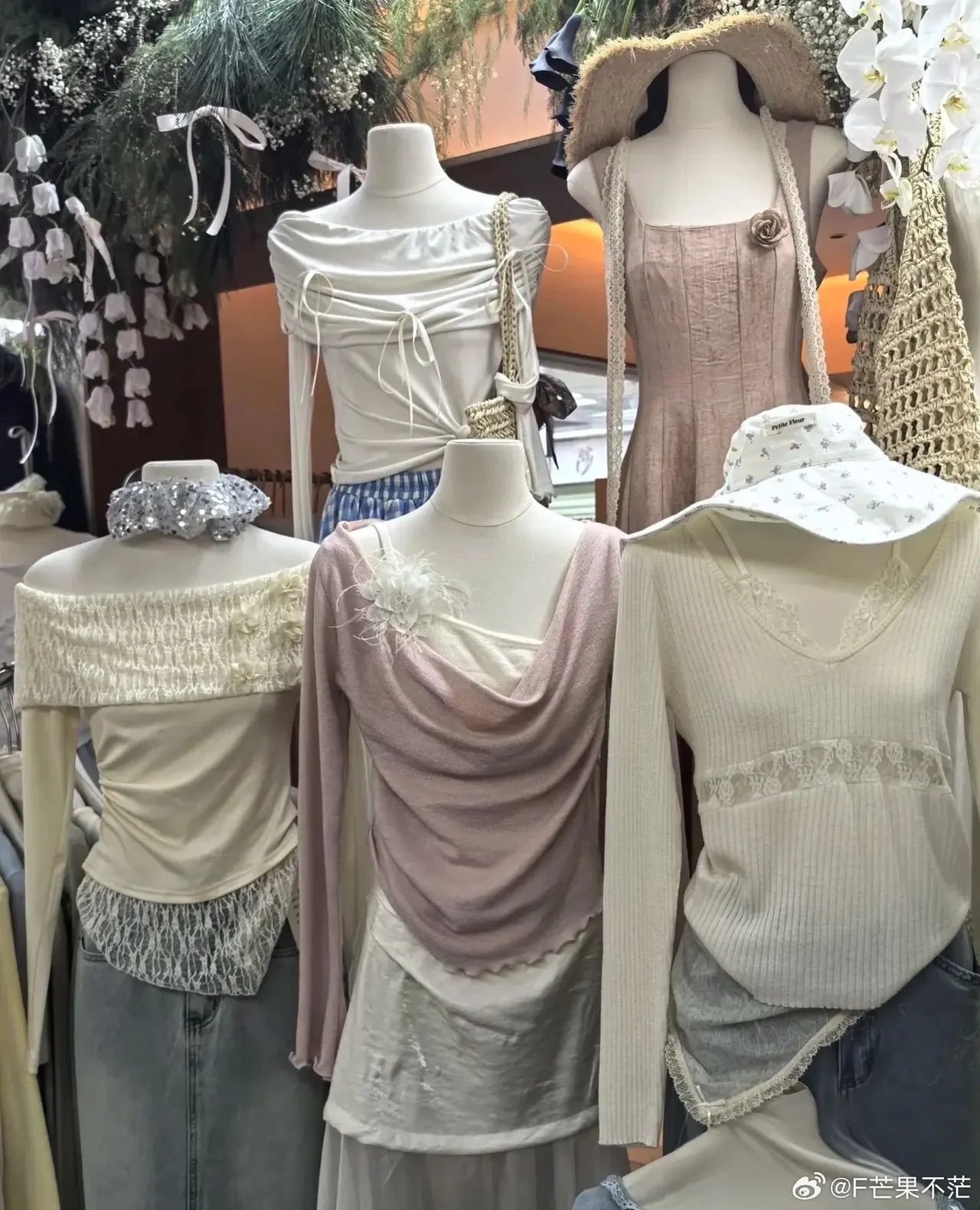 今年女装丑出新高度？网：治好我爱买衣服的毛病