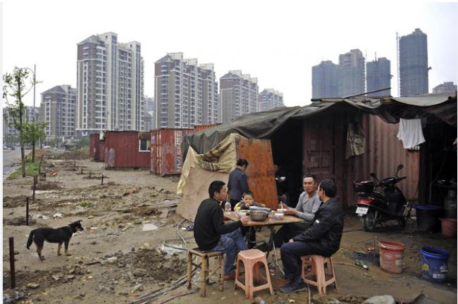 5月，房地产全线崩溃