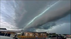 “海啸云”罕见接连出现  大地震预言成真?