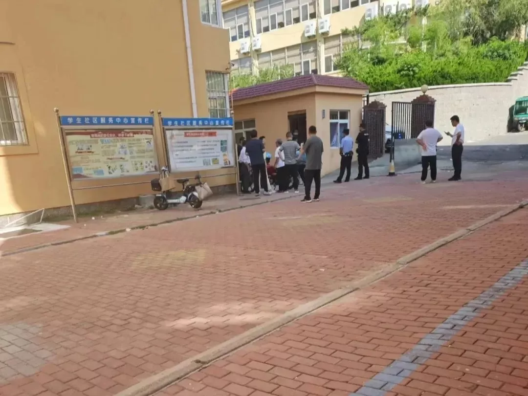 青岛大学热死的宿管大爷，现代奴工制度的现实案例