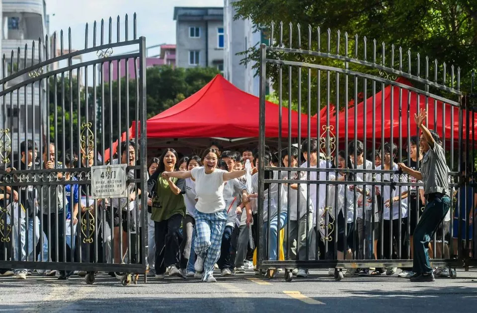 招生组的故事:“很多信息并不神秘,也不需要花钱”