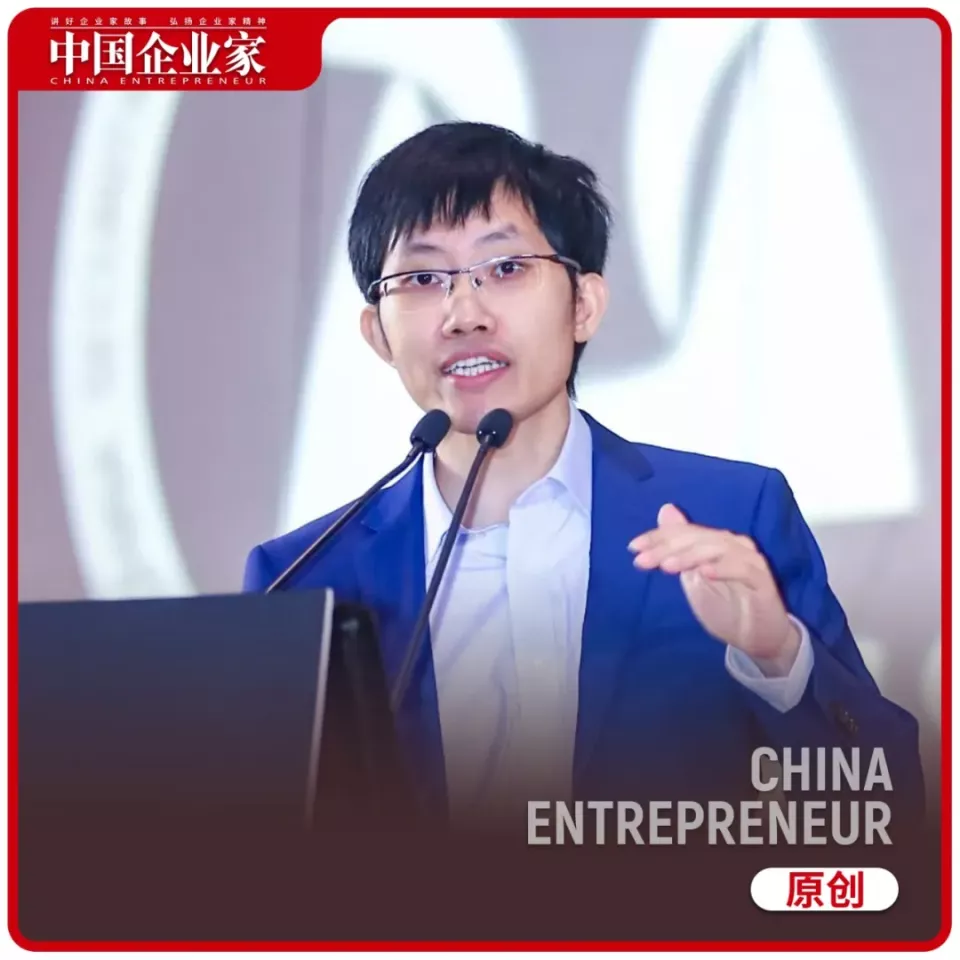 DeepSeek流量下滑,这半年梁文锋都干了啥?