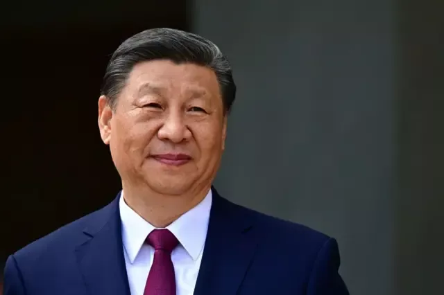 中共政治局公告引关注 习近平正为继任做准备？