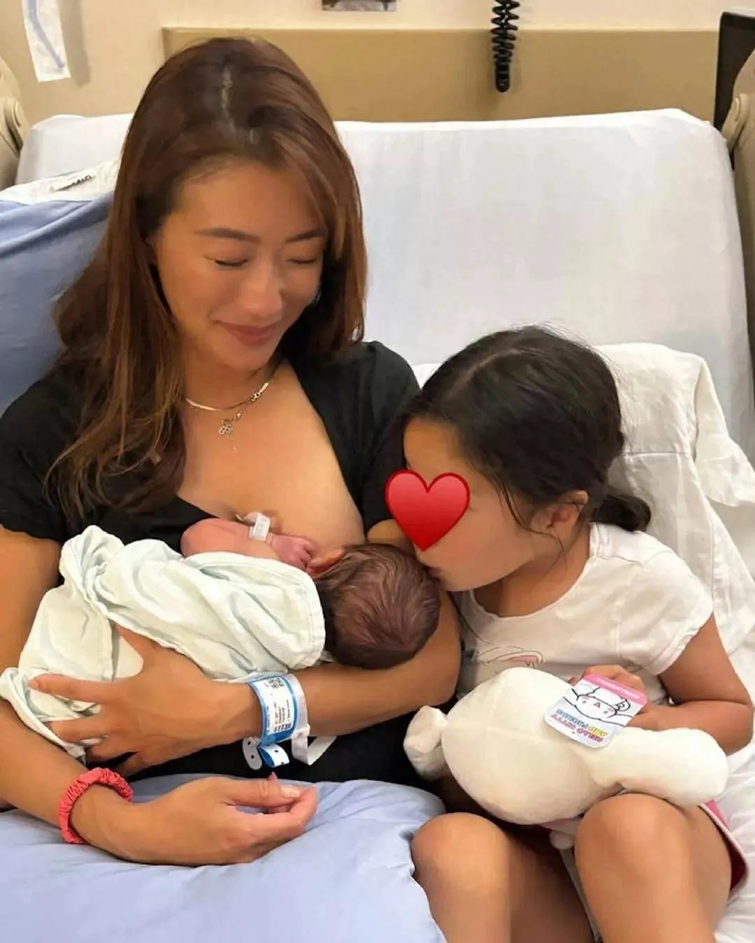 谢婷婷在加拿大生下二胎儿子,男友亲自帮换尿布