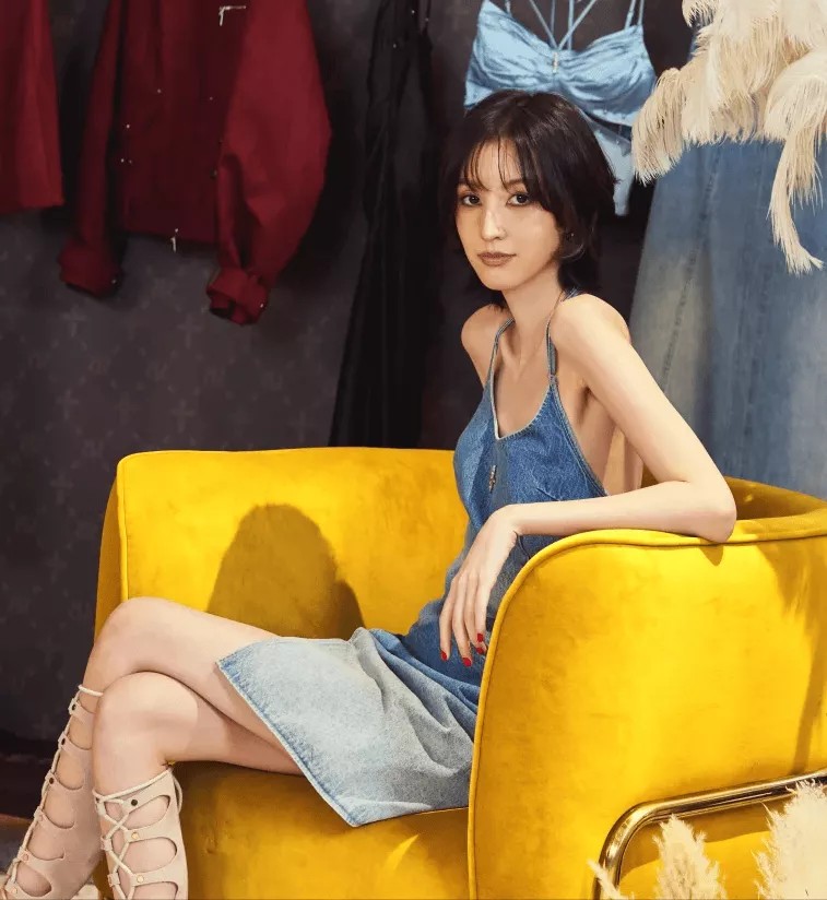华晨宇绯闻女友为品牌站台翻车，网友呼吁避雷品牌