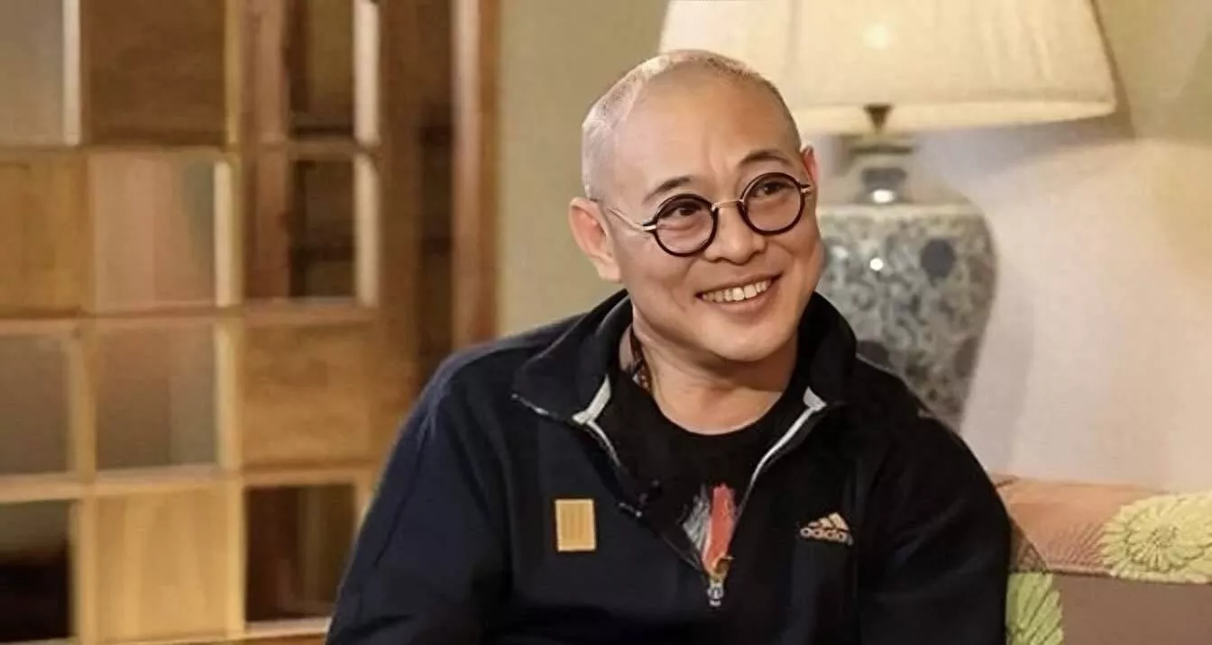 李连杰宣布37岁大女儿结婚，赠送价值30万汽车做嫁妆