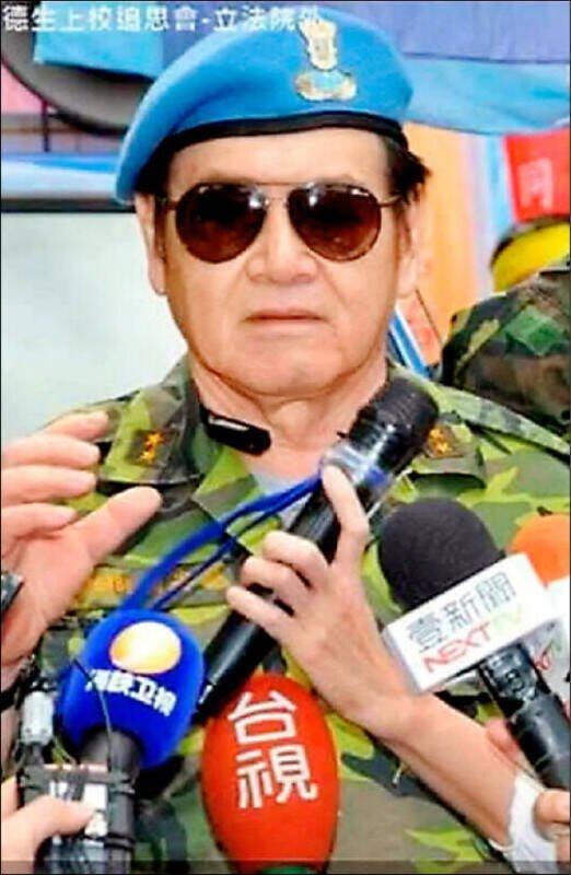 退役陆军中将高安国。 （资料照）