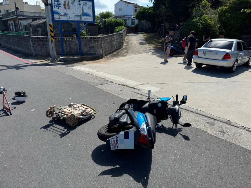 湖西鼎湾汽车撞机车车祸,导致5个月大男婴不治身亡。(马公警分局提供) 湖西鼎湾汽车撞机车车祸,导致5个月大男婴不治身亡。(马公警分局提供)