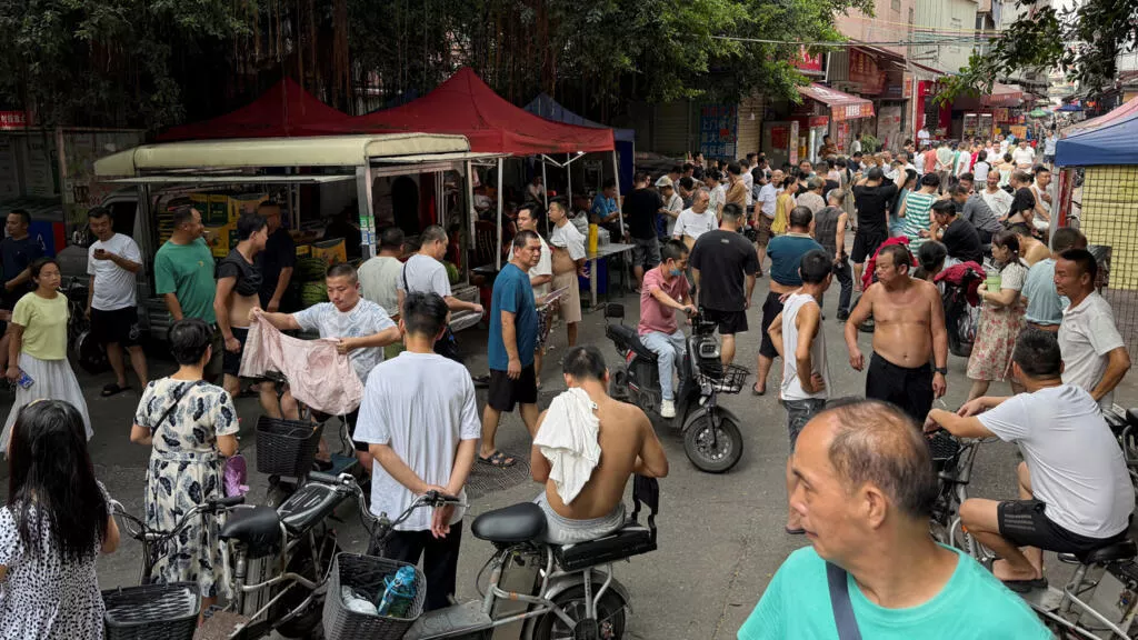 中国社保新规9月1日起强制实施，引发全网热议
