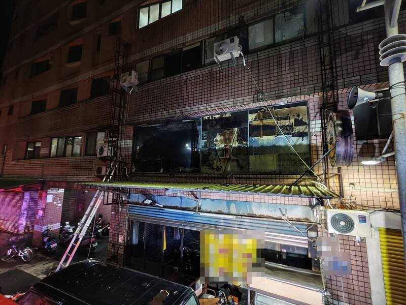 林园半夜火警酿3死。(民众提供) 林园半夜火警酿3死。(民众提供)