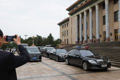 北戴河会议后李强连续露面 习近平神秘隐身