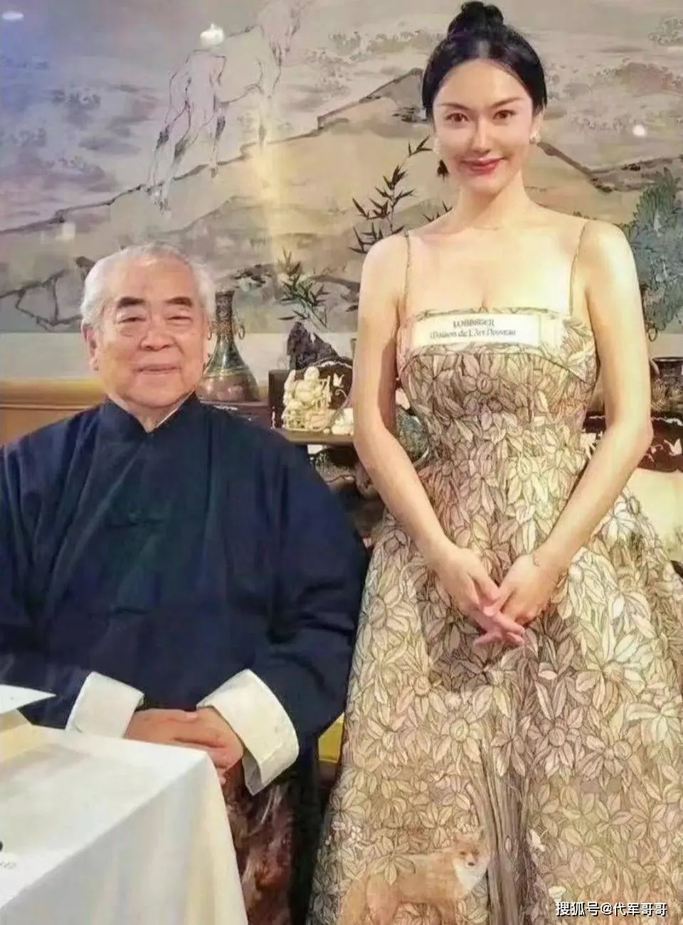 范曾第三任妻子楠莉有多美？肤白貌美气质脱俗