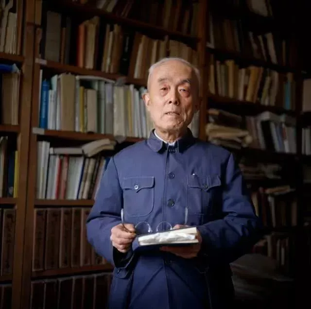 北大教授季羡林:文革证明了“士可杀亦可辱”