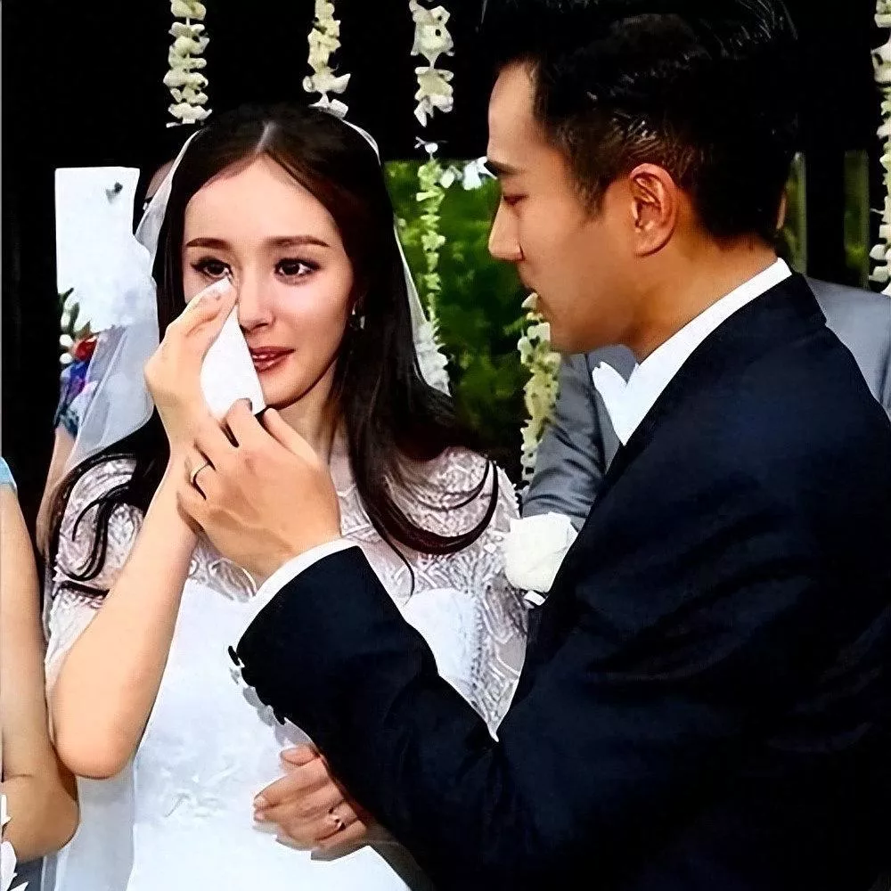 离婚7年，杨幂再婚喜讯曝光！刘恺威后悔了吗？