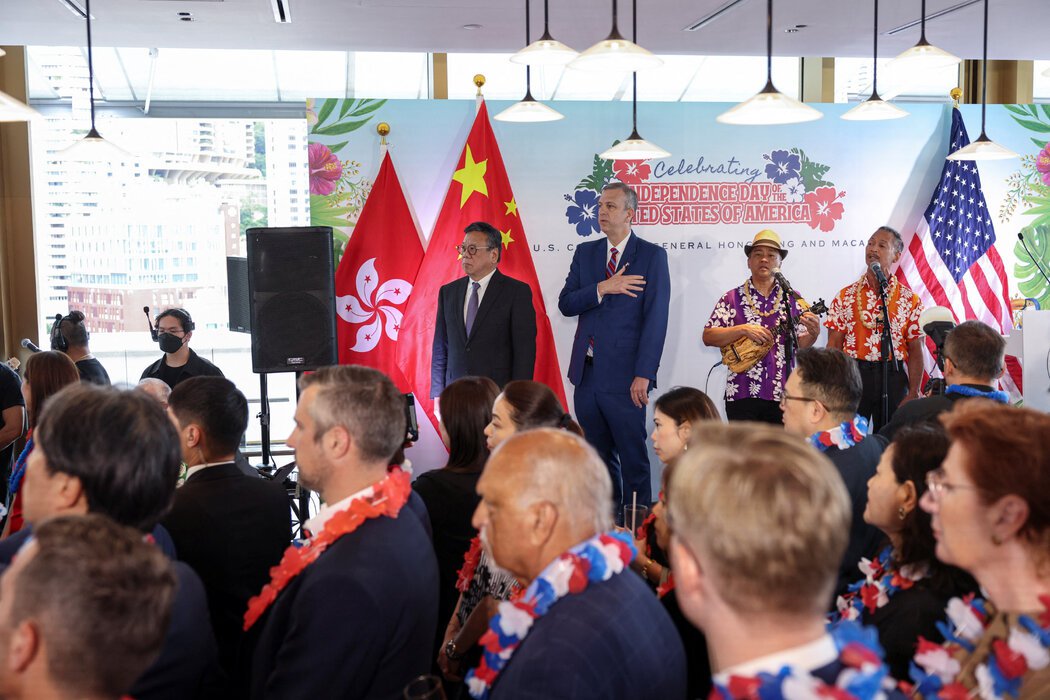 美国驻香港领馆6月举办的独立日活动。香港教育局局长称，已提醒公立学校不要让师生参加该活动。