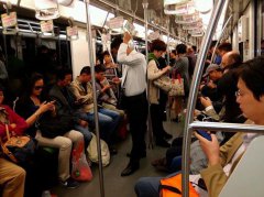 假如中国人口从14亿减到7亿  会发生怎样的变化