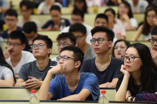 假如中国人口从14亿减到7亿  会发生怎样的变化