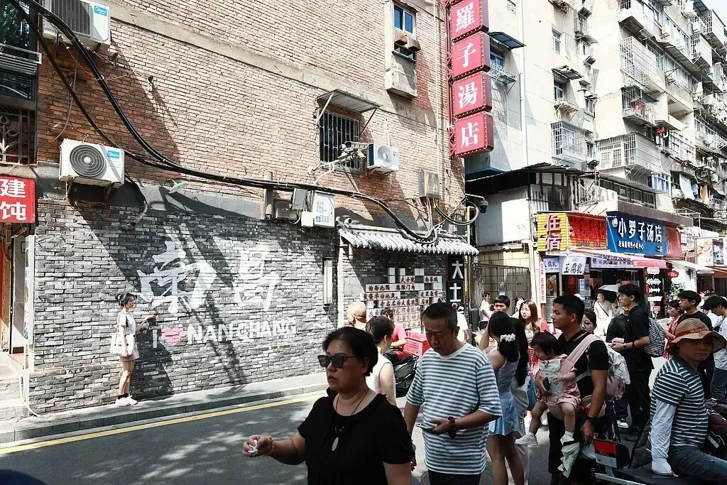乱套了！中国北方冷到破纪录，南方还是38℃