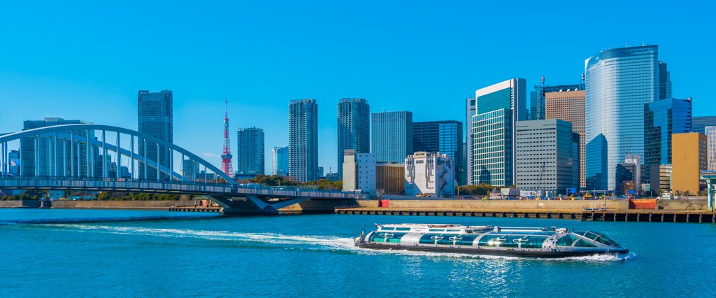 東京灣岸地區的高級超高層住宅大樓Tower Mansion林立。（Shutterstock/達志）