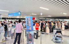 上海市域机场线10月8日客流创开通以来新高