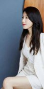 靠美貌征服无数男人，却出道至今零绯闻，48岁回老家种地素颜出镜