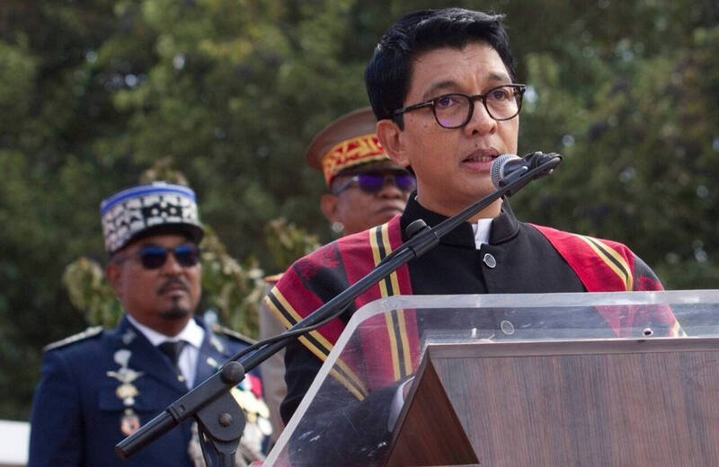 马达加斯加总统拉乔利纳(Andry Rajoelina)9月2日出席活动发表谈话。(美联社档案照) 马达加斯加总统拉乔利纳(Andry Rajoelina)9月2日出席活动发表谈话。(美联社档案照)