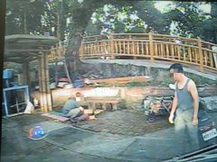 惊险!苗栗大湖8旬妇清晨跌入池塘 民众发现救起送医