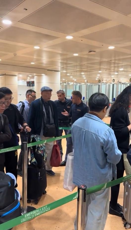 中国老人大闹意国机场，背后原因曝光
