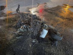 马公东安宫深夜不平静 「外劳神车」突陷火海烧成骨架