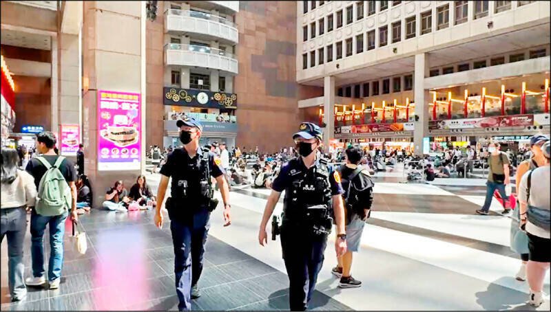 北车大厅性侵案发生后,警方加强巡逻。(资料照) 北车大厅性侵案发生后,警方加强巡逻。(资料照)