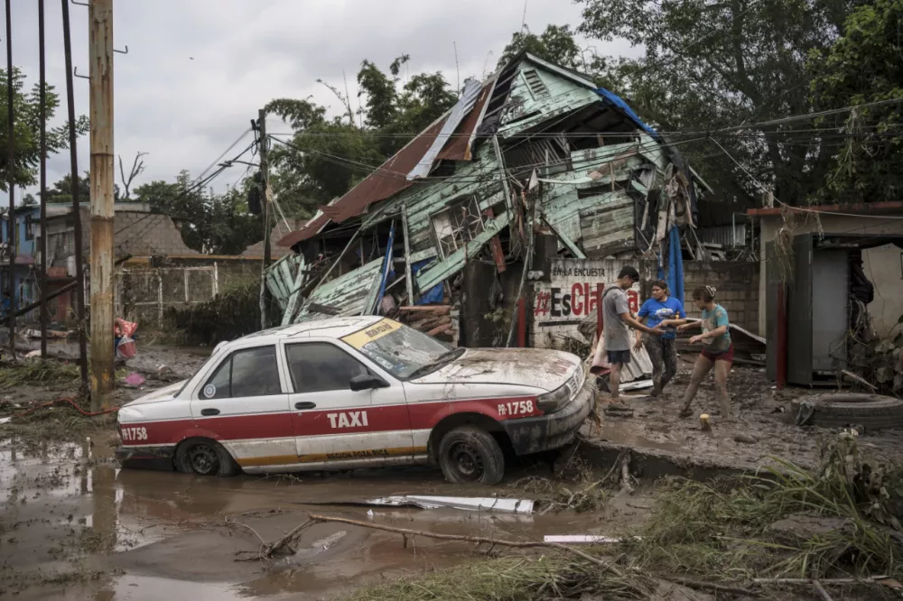 墨西哥强降雨已致70人死亡、72人失踪