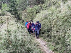 秋天登山旺季事故频！南投半个月7山难 超车今年月均数