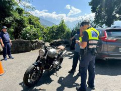 屏警台24线查改装车、超速违规  1天开出16张罚单