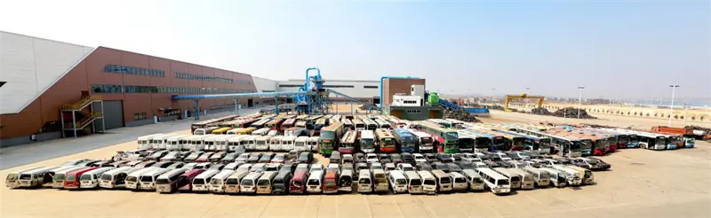 ● 待报废的汽车。图片来源:格林美官网