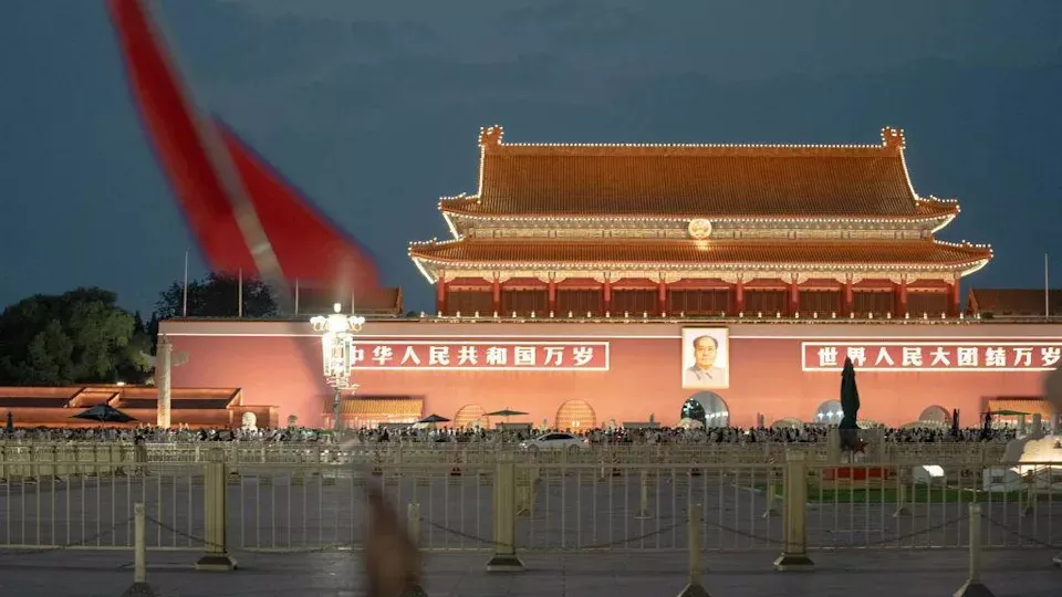 开除14高官党籍 军队中委只出不进 留下诸多疑问