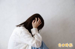 塔罗占卜师性侵12岁继女还产子  二审改重判7年半