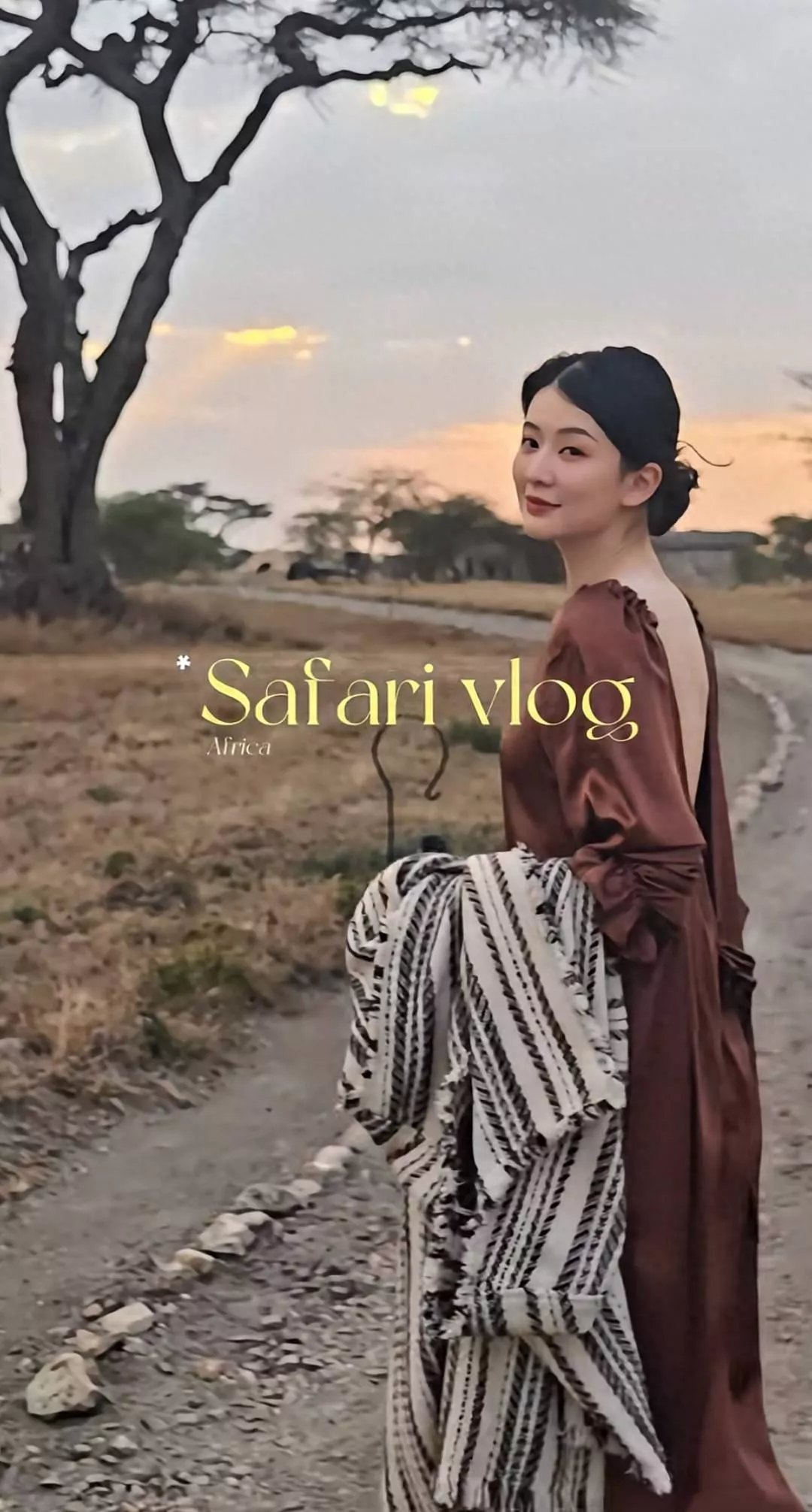 乔欣南非旅游回国，老公赖柏霖带狗游泳好温柔