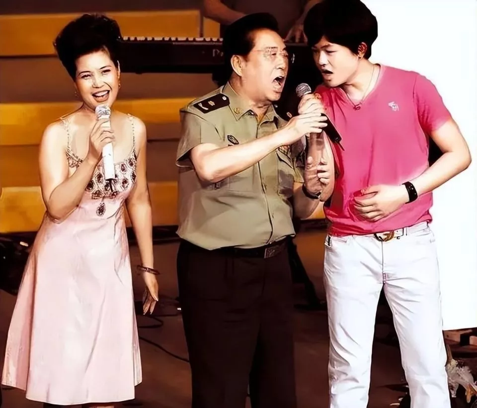 晚景凄凉?86岁李双江被“天才儿子”反噬